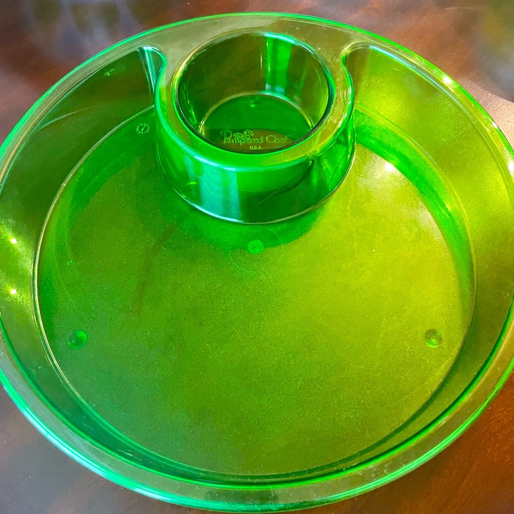 Pampered Chef Chip n’ Dip Server